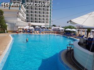[P25] Cealaltă piscină a hotelului (aflată în dreptul corpului B).  » foto by Floryn81
 - 
<span class="allrVoted glyphicon glyphicon-heart hidden" id="av1081414"></span>
<a class="m-l-10 hidden" id="sv1081414" onclick="voting_Foto_DelVot(,1081414,1869)" role="button">șterge vot <span class="glyphicon glyphicon-remove"></span></a>
<a id="v91081414" class=" c-red"  onclick="voting_Foto_SetVot(1081414)" role="button"><span class="glyphicon glyphicon-heart-empty"></span> <b>LIKE</b> = Votează poza</a> <img class="hidden"  id="f1081414W9" src="/imagini/loader.gif" border="0" /><span class="AjErrMes hidden" id="e1081414ErM"></span>
