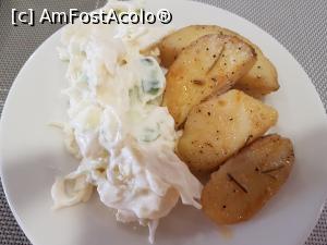 [P43] Hotelul Berlin Golden Beach, Nisipurile de Aur - masa de prânz.  » foto by Floryn81
 - 
<span class="allrVoted glyphicon glyphicon-heart hidden" id="av1081432"></span>
<a class="m-l-10 hidden" id="sv1081432" onclick="voting_Foto_DelVot(,1081432,1869)" role="button">șterge vot <span class="glyphicon glyphicon-remove"></span></a>
<a id="v91081432" class=" c-red"  onclick="voting_Foto_SetVot(1081432)" role="button"><span class="glyphicon glyphicon-heart-empty"></span> <b>LIKE</b> = Votează poza</a> <img class="hidden"  id="f1081432W9" src="/imagini/loader.gif" border="0" /><span class="AjErrMes hidden" id="e1081432ErM"></span>