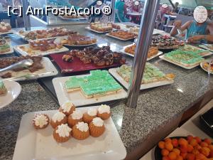 [P48] Diferite prăjituri la masa de seară.  » foto by Floryn81
 - 
<span class="allrVoted glyphicon glyphicon-heart hidden" id="av1081470"></span>
<a class="m-l-10 hidden" id="sv1081470" onclick="voting_Foto_DelVot(,1081470,1869)" role="button">șterge vot <span class="glyphicon glyphicon-remove"></span></a>
<a id="v91081470" class=" c-red"  onclick="voting_Foto_SetVot(1081470)" role="button"><span class="glyphicon glyphicon-heart-empty"></span> <b>LIKE</b> = Votează poza</a> <img class="hidden"  id="f1081470W9" src="/imagini/loader.gif" border="0" /><span class="AjErrMes hidden" id="e1081470ErM"></span>