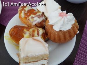 [P53] Hotelul Berlin Golden Beach, Nisipurile de Aur - la cină.  » foto by Floryn81
 - 
<span class="allrVoted glyphicon glyphicon-heart hidden" id="av1081475"></span>
<a class="m-l-10 hidden" id="sv1081475" onclick="voting_Foto_DelVot(,1081475,1869)" role="button">șterge vot <span class="glyphicon glyphicon-remove"></span></a>
<a id="v91081475" class=" c-red"  onclick="voting_Foto_SetVot(1081475)" role="button"><span class="glyphicon glyphicon-heart-empty"></span> <b>LIKE</b> = Votează poza</a> <img class="hidden"  id="f1081475W9" src="/imagini/loader.gif" border="0" /><span class="AjErrMes hidden" id="e1081475ErM"></span>