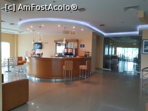 [P09] Celălalt lobby bar, aflat la parterul corpului D.  » foto by Floryn81
 - 
<span class="allrVoted glyphicon glyphicon-heart hidden" id="av1081398"></span>
<a class="m-l-10 hidden" id="sv1081398" onclick="voting_Foto_DelVot(,1081398,1869)" role="button">șterge vot <span class="glyphicon glyphicon-remove"></span></a>
<a id="v91081398" class=" c-red"  onclick="voting_Foto_SetVot(1081398)" role="button"><span class="glyphicon glyphicon-heart-empty"></span> <b>LIKE</b> = Votează poza</a> <img class="hidden"  id="f1081398W9" src="/imagini/loader.gif" border="0" /><span class="AjErrMes hidden" id="e1081398ErM"></span>