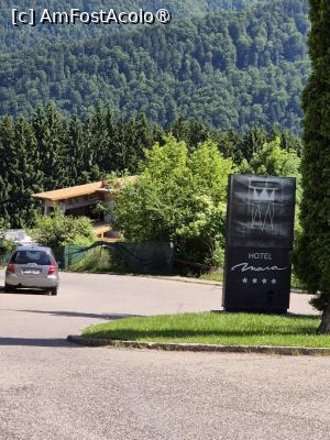 [P01] Hotel Mara ne întâmpină cu o parcare generoasă » foto by adrianaglogo
 - 
<span class="allrVoted glyphicon glyphicon-heart hidden" id="av1536344"></span>
<a class="m-l-10 hidden" id="sv1536344" onclick="voting_Foto_DelVot(,1536344,1891)" role="button">șterge vot <span class="glyphicon glyphicon-remove"></span></a>
<a id="v91536344" class=" c-red"  onclick="voting_Foto_SetVot(1536344)" role="button"><span class="glyphicon glyphicon-heart-empty"></span> <b>LIKE</b> = Votează poza</a> <img class="hidden"  id="f1536344W9" src="/imagini/loader.gif" border="0" /><span class="AjErrMes hidden" id="e1536344ErM"></span>