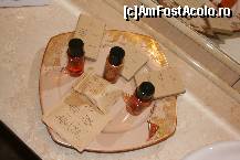 [P08] ...si farfurioara cu cosmetice » foto by mirelab
 - 
<span class="allrVoted glyphicon glyphicon-heart hidden" id="av54772"></span>
<a class="m-l-10 hidden" id="sv54772" onclick="voting_Foto_DelVot(,54772,1898)" role="button">șterge vot <span class="glyphicon glyphicon-remove"></span></a>
<a id="v954772" class=" c-red"  onclick="voting_Foto_SetVot(54772)" role="button"><span class="glyphicon glyphicon-heart-empty"></span> <b>LIKE</b> = Votează poza</a> <img class="hidden"  id="f54772W9" src="/imagini/loader.gif" border="0" /><span class="AjErrMes hidden" id="e54772ErM"></span>