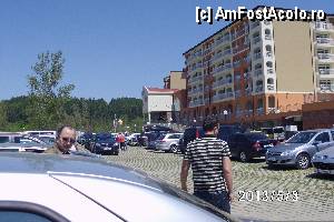 [P02] inca una asa de recunoastere, casuta alba este defapt jumatatea hotelului, intrarea spre receptie » foto by roth
 - 
<span class="allrVoted glyphicon glyphicon-heart hidden" id="av417442"></span>
<a class="m-l-10 hidden" id="sv417442" onclick="voting_Foto_DelVot(,417442,1924)" role="button">șterge vot <span class="glyphicon glyphicon-remove"></span></a>
<a id="v9417442" class=" c-red"  onclick="voting_Foto_SetVot(417442)" role="button"><span class="glyphicon glyphicon-heart-empty"></span> <b>LIKE</b> = Votează poza</a> <img class="hidden"  id="f417442W9" src="/imagini/loader.gif" border="0" /><span class="AjErrMes hidden" id="e417442ErM"></span>