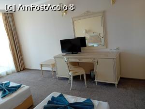 [P06] Mobila din camera » foto by deeutza
 - 
<span class="allrVoted glyphicon glyphicon-heart hidden" id="av1496882"></span>
<a class="m-l-10 hidden" id="sv1496882" onclick="voting_Foto_DelVot(,1496882,1931)" role="button">șterge vot <span class="glyphicon glyphicon-remove"></span></a>
<a id="v91496882" class=" c-red"  onclick="voting_Foto_SetVot(1496882)" role="button"><span class="glyphicon glyphicon-heart-empty"></span> <b>LIKE</b> = Votează poza</a> <img class="hidden"  id="f1496882W9" src="/imagini/loader.gif" border="0" /><span class="AjErrMes hidden" id="e1496882ErM"></span>