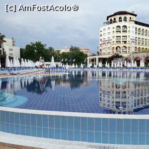 [P11] Corpul B al hotelului si piscina intr-o seara linistita » foto by Storia
 - 
<span class="allrVoted glyphicon glyphicon-heart hidden" id="av1099934"></span>
<a class="m-l-10 hidden" id="sv1099934" onclick="voting_Foto_DelVot(,1099934,1941)" role="button">șterge vot <span class="glyphicon glyphicon-remove"></span></a>
<a id="v91099934" class=" c-red"  onclick="voting_Foto_SetVot(1099934)" role="button"><span class="glyphicon glyphicon-heart-empty"></span> <b>LIKE</b> = Votează poza</a> <img class="hidden"  id="f1099934W9" src="/imagini/loader.gif" border="0" /><span class="AjErrMes hidden" id="e1099934ErM"></span>