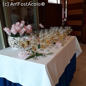 [P05] La intrarea in restaurant ne invitau sa servim o bautura. Astazi sampanie.  » foto by Storia
 - 
<span class="allrVoted glyphicon glyphicon-heart hidden" id="av1099924"></span>
<a class="m-l-10 hidden" id="sv1099924" onclick="voting_Foto_DelVot(,1099924,1941)" role="button">șterge vot <span class="glyphicon glyphicon-remove"></span></a>
<a id="v91099924" class=" c-red"  onclick="voting_Foto_SetVot(1099924)" role="button"><span class="glyphicon glyphicon-heart-empty"></span> <b>LIKE</b> = Votează poza</a> <img class="hidden"  id="f1099924W9" src="/imagini/loader.gif" border="0" /><span class="AjErrMes hidden" id="e1099924ErM"></span>