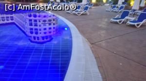 [P24] Piscina din dreptul corpului C » foto by calim
 - 
<span class="allrVoted glyphicon glyphicon-heart hidden" id="av1175452"></span>
<a class="m-l-10 hidden" id="sv1175452" onclick="voting_Foto_DelVot(,1175452,1941)" role="button">șterge vot <span class="glyphicon glyphicon-remove"></span></a>
<a id="v91175452" class=" c-red"  onclick="voting_Foto_SetVot(1175452)" role="button"><span class="glyphicon glyphicon-heart-empty"></span> <b>LIKE</b> = Votează poza</a> <img class="hidden"  id="f1175452W9" src="/imagini/loader.gif" border="0" /><span class="AjErrMes hidden" id="e1175452ErM"></span>