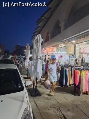 [P17] Bazar faleza » foto by Uivlis
 - 
<span class="allrVoted glyphicon glyphicon-heart hidden" id="av1384839"></span>
<a class="m-l-10 hidden" id="sv1384839" onclick="voting_Foto_DelVot(,1384839,1941)" role="button">șterge vot <span class="glyphicon glyphicon-remove"></span></a>
<a id="v91384839" class=" c-red"  onclick="voting_Foto_SetVot(1384839)" role="button"><span class="glyphicon glyphicon-heart-empty"></span> <b>LIKE</b> = Votează poza</a> <img class="hidden"  id="f1384839W9" src="/imagini/loader.gif" border="0" /><span class="AjErrMes hidden" id="e1384839ErM"></span>