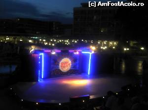 [P14] Club Calimera, teatrul de vară. Toți cei 10 animatori 'de zi', se transformă în artiști desăvârșiți la spectacolele de seară. Aici este spectacol remember: muzica disco, anii '80 » foto by FlorinAndrei
 - 
<span class="allrVoted glyphicon glyphicon-heart hidden" id="av612983"></span>
<a class="m-l-10 hidden" id="sv612983" onclick="voting_Foto_DelVot(,612983,1945)" role="button">șterge vot <span class="glyphicon glyphicon-remove"></span></a>
<a id="v9612983" class=" c-red"  onclick="voting_Foto_SetVot(612983)" role="button"><span class="glyphicon glyphicon-heart-empty"></span> <b>LIKE</b> = Votează poza</a> <img class="hidden"  id="f612983W9" src="/imagini/loader.gif" border="0" /><span class="AjErrMes hidden" id="e612983ErM"></span>