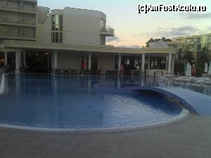 [P21] Club Calimera. Una din piscinele de acolo, la prima oră a dimineții » foto by FlorinAndrei
 - 
<span class="allrVoted glyphicon glyphicon-heart hidden" id="av616765"></span>
<a class="m-l-10 hidden" id="sv616765" onclick="voting_Foto_DelVot(,616765,1945)" role="button">șterge vot <span class="glyphicon glyphicon-remove"></span></a>
<a id="v9616765" class=" c-red"  onclick="voting_Foto_SetVot(616765)" role="button"><span class="glyphicon glyphicon-heart-empty"></span> <b>LIKE</b> = Votează poza</a> <img class="hidden"  id="f616765W9" src="/imagini/loader.gif" border="0" /><span class="AjErrMes hidden" id="e616765ErM"></span>
