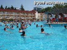 [P01] animatorii hotelului » foto by lucianaalex
 - 
<span class="allrVoted glyphicon glyphicon-heart hidden" id="av54090"></span>
<a class="m-l-10 hidden" id="sv54090" onclick="voting_Foto_DelVot(,54090,1946)" role="button">șterge vot <span class="glyphicon glyphicon-remove"></span></a>
<a id="v954090" class=" c-red"  onclick="voting_Foto_SetVot(54090)" role="button"><span class="glyphicon glyphicon-heart-empty"></span> <b>LIKE</b> = Votează poza</a> <img class="hidden"  id="f54090W9" src="/imagini/loader.gif" border="0" /><span class="AjErrMes hidden" id="e54090ErM"></span>