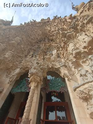 [P13] Intrarea în Sagrada. » foto by Radix7
 - 
<span class="allrVoted glyphicon glyphicon-heart hidden" id="av1524993"></span>
<a class="m-l-10 hidden" id="sv1524993" onclick="voting_Foto_DelVot(,1524993,1999)" role="button">șterge vot <span class="glyphicon glyphicon-remove"></span></a>
<a id="v91524993" class=" c-red"  onclick="voting_Foto_SetVot(1524993)" role="button"><span class="glyphicon glyphicon-heart-empty"></span> <b>LIKE</b> = Votează poza</a> <img class="hidden"  id="f1524993W9" src="/imagini/loader.gif" border="0" /><span class="AjErrMes hidden" id="e1524993ErM"></span>