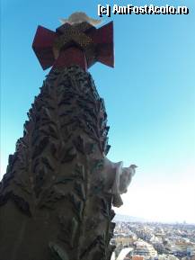 [P28] Porumbel culturist luandu-si zborul din Pomul Vietii. Fatada Nasterii - Sagrada Familia. » foto by TraianS
 - 
<span class="allrVoted glyphicon glyphicon-heart hidden" id="av294211"></span>
<a class="m-l-10 hidden" id="sv294211" onclick="voting_Foto_DelVot(,294211,1999)" role="button">șterge vot <span class="glyphicon glyphicon-remove"></span></a>
<a id="v9294211" class=" c-red"  onclick="voting_Foto_SetVot(294211)" role="button"><span class="glyphicon glyphicon-heart-empty"></span> <b>LIKE</b> = Votează poza</a> <img class="hidden"  id="f294211W9" src="/imagini/loader.gif" border="0" /><span class="AjErrMes hidden" id="e294211ErM"></span>
