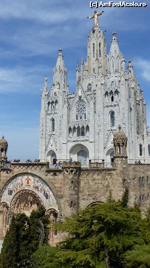 [P17] Temple Expiatori del Sagrat Cor - vedere din Talaia » foto by iuliaen
 - 
<span class="allrVoted glyphicon glyphicon-heart hidden" id="av614541"></span>
<a class="m-l-10 hidden" id="sv614541" onclick="voting_Foto_DelVot(,614541,1999)" role="button">șterge vot <span class="glyphicon glyphicon-remove"></span></a>
<a id="v9614541" class=" c-red"  onclick="voting_Foto_SetVot(614541)" role="button"><span class="glyphicon glyphicon-heart-empty"></span> <b>LIKE</b> = Votează poza</a> <img class="hidden"  id="f614541W9" src="/imagini/loader.gif" border="0" /><span class="AjErrMes hidden" id="e614541ErM"></span>