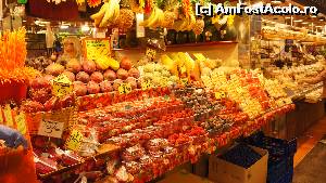 [P15] Una dintre zonele cele mai colorate si apetisante din Mercat de Sant Josep de la Boqueria.  » foto by ania
 - 
<span class="allrVoted glyphicon glyphicon-heart hidden" id="av569473"></span>
<a class="m-l-10 hidden" id="sv569473" onclick="voting_Foto_DelVot(,569473,1999)" role="button">șterge vot <span class="glyphicon glyphicon-remove"></span></a>
<a id="v9569473" class=" c-red"  onclick="voting_Foto_SetVot(569473)" role="button"><span class="glyphicon glyphicon-heart-empty"></span> <b>LIKE</b> = Votează poza</a> <img class="hidden"  id="f569473W9" src="/imagini/loader.gif" border="0" /><span class="AjErrMes hidden" id="e569473ErM"></span>