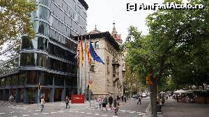 [P03] Cladire moderna si alaturi Casa des les Punxes. Cea cu turn.  » foto by ania
 - 
<span class="allrVoted glyphicon glyphicon-heart hidden" id="av569461"></span>
<a class="m-l-10 hidden" id="sv569461" onclick="voting_Foto_DelVot(,569461,1999)" role="button">șterge vot <span class="glyphicon glyphicon-remove"></span></a>
<a id="v9569461" class=" c-red"  onclick="voting_Foto_SetVot(569461)" role="button"><span class="glyphicon glyphicon-heart-empty"></span> <b>LIKE</b> = Votează poza</a> <img class="hidden"  id="f569461W9" src="/imagini/loader.gif" border="0" /><span class="AjErrMes hidden" id="e569461ErM"></span>