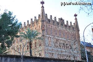 [P05] Gaudi, scoala privata.  » foto by danup
 - 
<span class="allrVoted glyphicon glyphicon-heart hidden" id="av595599"></span>
<a class="m-l-10 hidden" id="sv595599" onclick="voting_Foto_DelVot(,595599,1999)" role="button">șterge vot <span class="glyphicon glyphicon-remove"></span></a>
<a id="v9595599" class=" c-red"  onclick="voting_Foto_SetVot(595599)" role="button"><span class="glyphicon glyphicon-heart-empty"></span> <b>LIKE</b> = Votează poza</a> <img class="hidden"  id="f595599W9" src="/imagini/loader.gif" border="0" /><span class="AjErrMes hidden" id="e595599ErM"></span>