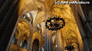 [P18] interiorul catedralei La Seu... Liniste si pace!  » foto by simon_niculae
 - 
<span class="allrVoted glyphicon glyphicon-heart hidden" id="av521895"></span>
<a class="m-l-10 hidden" id="sv521895" onclick="voting_Foto_DelVot(,521895,1999)" role="button">șterge vot <span class="glyphicon glyphicon-remove"></span></a>
<a id="v9521895" class=" c-red"  onclick="voting_Foto_SetVot(521895)" role="button"><span class="glyphicon glyphicon-heart-empty"></span> <b>LIKE</b> = Votează poza</a> <img class="hidden"  id="f521895W9" src="/imagini/loader.gif" border="0" /><span class="AjErrMes hidden" id="e521895ErM"></span>