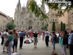 [P29] daca este sant Joan, locanicii danseaza Sardana!  » foto by simon_niculae
 - 
<span class="allrVoted glyphicon glyphicon-heart hidden" id="av521913"></span>
<a class="m-l-10 hidden" id="sv521913" onclick="voting_Foto_DelVot(,521913,1999)" role="button">șterge vot <span class="glyphicon glyphicon-remove"></span></a>
<a id="v9521913" class=" c-red"  onclick="voting_Foto_SetVot(521913)" role="button"><span class="glyphicon glyphicon-heart-empty"></span> <b>LIKE</b> = Votează poza</a> <img class="hidden"  id="f521913W9" src="/imagini/loader.gif" border="0" /><span class="AjErrMes hidden" id="e521913ErM"></span>