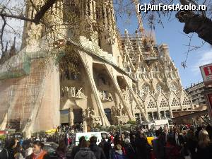 [P13] tot Sagrada Familia » foto by robert
 - 
<span class="allrVoted glyphicon glyphicon-heart hidden" id="av626700"></span>
<a class="m-l-10 hidden" id="sv626700" onclick="voting_Foto_DelVot(,626700,1999)" role="button">șterge vot <span class="glyphicon glyphicon-remove"></span></a>
<a id="v9626700" class=" c-red"  onclick="voting_Foto_SetVot(626700)" role="button"><span class="glyphicon glyphicon-heart-empty"></span> <b>LIKE</b> = Votează poza</a> <img class="hidden"  id="f626700W9" src="/imagini/loader.gif" border="0" /><span class="AjErrMes hidden" id="e626700ErM"></span>
