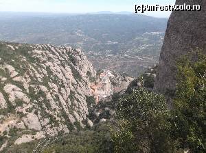 [P11] Vedere de la Santa Magdalena catre Manastirea Monserrat » foto by Aurici
 - 
<span class="allrVoted glyphicon glyphicon-heart hidden" id="av611433"></span>
<a class="m-l-10 hidden" id="sv611433" onclick="voting_Foto_DelVot(,611433,1999)" role="button">șterge vot <span class="glyphicon glyphicon-remove"></span></a>
<a id="v9611433" class=" c-red"  onclick="voting_Foto_SetVot(611433)" role="button"><span class="glyphicon glyphicon-heart-empty"></span> <b>LIKE</b> = Votează poza</a> <img class="hidden"  id="f611433W9" src="/imagini/loader.gif" border="0" /><span class="AjErrMes hidden" id="e611433ErM"></span>