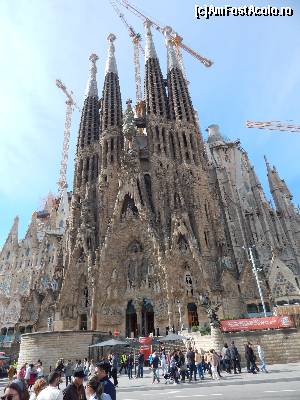 [P13] Sagrada Familia » foto by Aurici
 - 
<span class="allrVoted glyphicon glyphicon-heart hidden" id="av611435"></span>
<a class="m-l-10 hidden" id="sv611435" onclick="voting_Foto_DelVot(,611435,1999)" role="button">șterge vot <span class="glyphicon glyphicon-remove"></span></a>
<a id="v9611435" class=" c-red"  onclick="voting_Foto_SetVot(611435)" role="button"><span class="glyphicon glyphicon-heart-empty"></span> <b>LIKE</b> = Votează poza</a> <img class="hidden"  id="f611435W9" src="/imagini/loader.gif" border="0" /><span class="AjErrMes hidden" id="e611435ErM"></span>