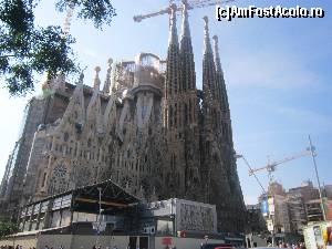 [P01] Cele 4 turnuri terminate ale catedralei SAGRADA FAMILIA » foto by bica adriana
 - 
<span class="allrVoted glyphicon glyphicon-heart hidden" id="av571216"></span>
<a class="m-l-10 hidden" id="sv571216" onclick="voting_Foto_DelVot(,571216,1999)" role="button">șterge vot <span class="glyphicon glyphicon-remove"></span></a>
<a id="v9571216" class=" c-red"  onclick="voting_Foto_SetVot(571216)" role="button"><span class="glyphicon glyphicon-heart-empty"></span> <b>LIKE</b> = Votează poza</a> <img class="hidden"  id="f571216W9" src="/imagini/loader.gif" border="0" /><span class="AjErrMes hidden" id="e571216ErM"></span>