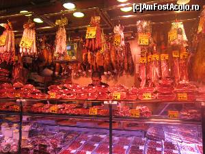 [P39] O taraba cu produse din carne -in celebra piata » foto by bica adriana
 - 
<span class="allrVoted glyphicon glyphicon-heart hidden" id="av571277"></span>
<a class="m-l-10 hidden" id="sv571277" onclick="voting_Foto_DelVot(,571277,1999)" role="button">șterge vot <span class="glyphicon glyphicon-remove"></span></a>
<a id="v9571277" class=" c-red"  onclick="voting_Foto_SetVot(571277)" role="button"><span class="glyphicon glyphicon-heart-empty"></span> <b>LIKE</b> = Votează poza</a> <img class="hidden"  id="f571277W9" src="/imagini/loader.gif" border="0" /><span class="AjErrMes hidden" id="e571277ErM"></span>