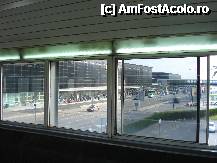 [P01] Pasarela pe care am traversat-o din aeroport catre gara » foto by Cristina67
 - 
<span class="allrVoted glyphicon glyphicon-heart hidden" id="av225465"></span>
<a class="m-l-10 hidden" id="sv225465" onclick="voting_Foto_DelVot(,225465,1999)" role="button">șterge vot <span class="glyphicon glyphicon-remove"></span></a>
<a id="v9225465" class=" c-red"  onclick="voting_Foto_SetVot(225465)" role="button"><span class="glyphicon glyphicon-heart-empty"></span> <b>LIKE</b> = Votează poza</a> <img class="hidden"  id="f225465W9" src="/imagini/loader.gif" border="0" /><span class="AjErrMes hidden" id="e225465ErM"></span>