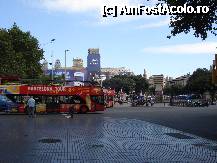 [P07] Bus turistic in Piata Catalunya » foto by Cristina67
 - 
<span class="allrVoted glyphicon glyphicon-heart hidden" id="av225478"></span>
<a class="m-l-10 hidden" id="sv225478" onclick="voting_Foto_DelVot(,225478,1999)" role="button">șterge vot <span class="glyphicon glyphicon-remove"></span></a>
<a id="v9225478" class=" c-red"  onclick="voting_Foto_SetVot(225478)" role="button"><span class="glyphicon glyphicon-heart-empty"></span> <b>LIKE</b> = Votează poza</a> <img class="hidden"  id="f225478W9" src="/imagini/loader.gif" border="0" /><span class="AjErrMes hidden" id="e225478ErM"></span>