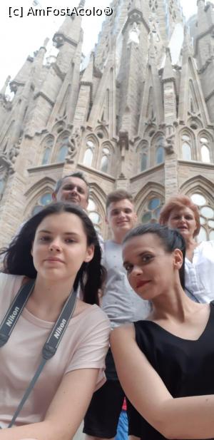 [P01] gasca in fata la Sagrada Familia » foto by baron
 - 
<span class="allrVoted glyphicon glyphicon-heart hidden" id="av986078"></span>
<a class="m-l-10 hidden" id="sv986078" onclick="voting_Foto_DelVot(,986078,1999)" role="button">șterge vot <span class="glyphicon glyphicon-remove"></span></a>
<a id="v9986078" class=" c-red"  onclick="voting_Foto_SetVot(986078)" role="button"><span class="glyphicon glyphicon-heart-empty"></span> <b>LIKE</b> = Votează poza</a> <img class="hidden"  id="f986078W9" src="/imagini/loader.gif" border="0" /><span class="AjErrMes hidden" id="e986078ErM"></span>