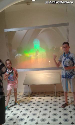 [P05] interior casa Batlo » foto by roxi-nico
 - 
<span class="allrVoted glyphicon glyphicon-heart hidden" id="av635273"></span>
<a class="m-l-10 hidden" id="sv635273" onclick="voting_Foto_DelVot(,635273,1999)" role="button">șterge vot <span class="glyphicon glyphicon-remove"></span></a>
<a id="v9635273" class=" c-red"  onclick="voting_Foto_SetVot(635273)" role="button"><span class="glyphicon glyphicon-heart-empty"></span> <b>LIKE</b> = Votează poza</a> <img class="hidden"  id="f635273W9" src="/imagini/loader.gif" border="0" /><span class="AjErrMes hidden" id="e635273ErM"></span>