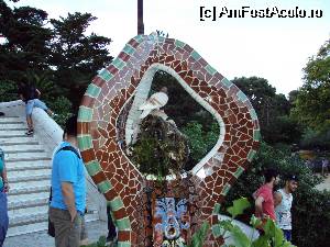 [P29] Parc Guell, cu porumbelul venit sa se adape din fântână » foto by Carmen Ion
 - 
<span class="allrVoted glyphicon glyphicon-heart hidden" id="av531510"></span>
<a class="m-l-10 hidden" id="sv531510" onclick="voting_Foto_DelVot(,531510,1999)" role="button">șterge vot <span class="glyphicon glyphicon-remove"></span></a>
<a id="v9531510" class=" c-red"  onclick="voting_Foto_SetVot(531510)" role="button"><span class="glyphicon glyphicon-heart-empty"></span> <b>LIKE</b> = Votează poza</a> <img class="hidden"  id="f531510W9" src="/imagini/loader.gif" border="0" /><span class="AjErrMes hidden" id="e531510ErM"></span>