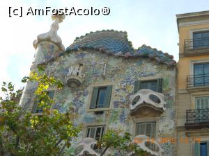 [P33] Casa Batlo » foto by dnip
 - 
<span class="allrVoted glyphicon glyphicon-heart hidden" id="av838488"></span>
<a class="m-l-10 hidden" id="sv838488" onclick="voting_Foto_DelVot(,838488,1999)" role="button">șterge vot <span class="glyphicon glyphicon-remove"></span></a>
<a id="v9838488" class=" c-red"  onclick="voting_Foto_SetVot(838488)" role="button"><span class="glyphicon glyphicon-heart-empty"></span> <b>LIKE</b> = Votează poza</a> <img class="hidden"  id="f838488W9" src="/imagini/loader.gif" border="0" /><span class="AjErrMes hidden" id="e838488ErM"></span>