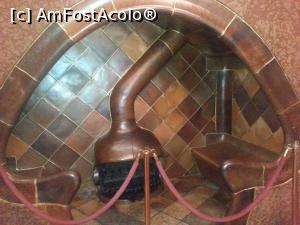 [P02] Șemineul în formă de ciupercă, cu două banchete laterale, amplasat în Noble Floor,  » foto by Mika
 - 
<span class="allrVoted glyphicon glyphicon-heart hidden" id="av730963"></span>
<a class="m-l-10 hidden" id="sv730963" onclick="voting_Foto_DelVot(,730963,1999)" role="button">șterge vot <span class="glyphicon glyphicon-remove"></span></a>
<a id="v9730963" class=" c-red"  onclick="voting_Foto_SetVot(730963)" role="button"><span class="glyphicon glyphicon-heart-empty"></span> <b>LIKE</b> = Votează poza</a> <img class="hidden"  id="f730963W9" src="/imagini/loader.gif" border="0" /><span class="AjErrMes hidden" id="e730963ErM"></span>