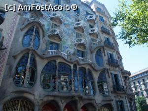 [P09] Casa Batllo-Fațada dinspre Passeig de Gracia » foto by Mika
 - 
<span class="allrVoted glyphicon glyphicon-heart hidden" id="av730985"></span>
<a class="m-l-10 hidden" id="sv730985" onclick="voting_Foto_DelVot(,730985,1999)" role="button">șterge vot <span class="glyphicon glyphicon-remove"></span></a>
<a id="v9730985" class=" c-red"  onclick="voting_Foto_SetVot(730985)" role="button"><span class="glyphicon glyphicon-heart-empty"></span> <b>LIKE</b> = Votează poza</a> <img class="hidden"  id="f730985W9" src="/imagini/loader.gif" border="0" /><span class="AjErrMes hidden" id="e730985ErM"></span>
