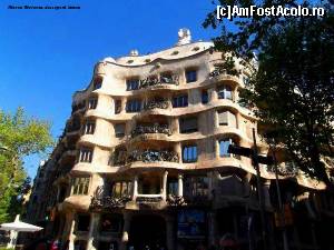 [P10] Casa Mila » foto by marea_morevna
 - 
<span class="allrVoted glyphicon glyphicon-heart hidden" id="av587843"></span>
<a class="m-l-10 hidden" id="sv587843" onclick="voting_Foto_DelVot(,587843,1999)" role="button">șterge vot <span class="glyphicon glyphicon-remove"></span></a>
<a id="v9587843" class=" c-red"  onclick="voting_Foto_SetVot(587843)" role="button"><span class="glyphicon glyphicon-heart-empty"></span> <b>LIKE</b> = Votează poza</a> <img class="hidden"  id="f587843W9" src="/imagini/loader.gif" border="0" /><span class="AjErrMes hidden" id="e587843ErM"></span>