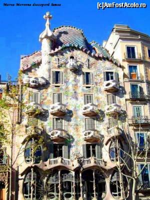 [P11] Casa Battlo » foto by marea_morevna
 - 
<span class="allrVoted glyphicon glyphicon-heart hidden" id="av587844"></span>
<a class="m-l-10 hidden" id="sv587844" onclick="voting_Foto_DelVot(,587844,1999)" role="button">șterge vot <span class="glyphicon glyphicon-remove"></span></a>
<a id="v9587844" class=" c-red"  onclick="voting_Foto_SetVot(587844)" role="button"><span class="glyphicon glyphicon-heart-empty"></span> <b>LIKE</b> = Votează poza</a> <img class="hidden"  id="f587844W9" src="/imagini/loader.gif" border="0" /><span class="AjErrMes hidden" id="e587844ErM"></span>