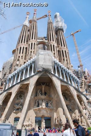[P18] Sagrada Familia » foto by aditim
 - 
<span class="allrVoted glyphicon glyphicon-heart hidden" id="av736697"></span>
<a class="m-l-10 hidden" id="sv736697" onclick="voting_Foto_DelVot(,736697,1999)" role="button">șterge vot <span class="glyphicon glyphicon-remove"></span></a>
<a id="v9736697" class=" c-red"  onclick="voting_Foto_SetVot(736697)" role="button"><span class="glyphicon glyphicon-heart-empty"></span> <b>LIKE</b> = Votează poza</a> <img class="hidden"  id="f736697W9" src="/imagini/loader.gif" border="0" /><span class="AjErrMes hidden" id="e736697ErM"></span>