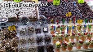 [P01] Piata La Boqueria » foto by paulcta
 - 
<span class="allrVoted glyphicon glyphicon-heart hidden" id="av816999"></span>
<a class="m-l-10 hidden" id="sv816999" onclick="voting_Foto_DelVot(,816999,1999)" role="button">șterge vot <span class="glyphicon glyphicon-remove"></span></a>
<a id="v9816999" class=" c-red"  onclick="voting_Foto_SetVot(816999)" role="button"><span class="glyphicon glyphicon-heart-empty"></span> <b>LIKE</b> = Votează poza</a> <img class="hidden"  id="f816999W9" src="/imagini/loader.gif" border="0" /><span class="AjErrMes hidden" id="e816999ErM"></span>