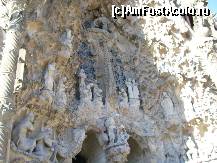 [P02] Pe cealalta latura, pe unde am iesit, se afla 'Fatada nativitatii', cu scena nasterii lui Iisus.  » foto by corinka
 - 
<span class="allrVoted glyphicon glyphicon-heart hidden" id="av461296"></span>
<a class="m-l-10 hidden" id="sv461296" onclick="voting_Foto_DelVot(,461296,1999)" role="button">șterge vot <span class="glyphicon glyphicon-remove"></span></a>
<a id="v9461296" class=" c-red"  onclick="voting_Foto_SetVot(461296)" role="button"><span class="glyphicon glyphicon-heart-empty"></span> <b>LIKE</b> = Votează poza</a> <img class="hidden"  id="f461296W9" src="/imagini/loader.gif" border="0" /><span class="AjErrMes hidden" id="e461296ErM"></span>