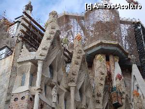 [P23] Barcelona, Basilica de la Sagrada Familia: detaliu de pe fațada sudică » foto by mariana.olaru
 - 
<span class="allrVoted glyphicon glyphicon-heart hidden" id="av368749"></span>
<a class="m-l-10 hidden" id="sv368749" onclick="voting_Foto_DelVot(,368749,1999)" role="button">șterge vot <span class="glyphicon glyphicon-remove"></span></a>
<a id="v9368749" class=" c-red"  onclick="voting_Foto_SetVot(368749)" role="button"><span class="glyphicon glyphicon-heart-empty"></span> <b>LIKE</b> = Votează poza</a> <img class="hidden"  id="f368749W9" src="/imagini/loader.gif" border="0" /><span class="AjErrMes hidden" id="e368749ErM"></span>