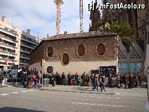 [P08] Barcelona, Basilica de la Sagrada Familia: o parte din coada de la casa de bilete » foto by mariana.olaru
 - 
<span class="allrVoted glyphicon glyphicon-heart hidden" id="av368725"></span>
<a class="m-l-10 hidden" id="sv368725" onclick="voting_Foto_DelVot(,368725,1999)" role="button">șterge vot <span class="glyphicon glyphicon-remove"></span></a>
<a id="v9368725" class=" c-red"  onclick="voting_Foto_SetVot(368725)" role="button"><span class="glyphicon glyphicon-heart-empty"></span> <b>LIKE</b> = Votează poza</a> <img class="hidden"  id="f368725W9" src="/imagini/loader.gif" border="0" /><span class="AjErrMes hidden" id="e368725ErM"></span>