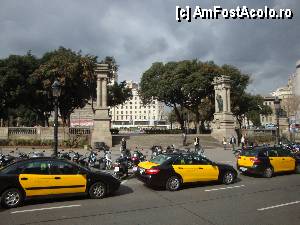[P01] Barcelona, Plaça de Catalunya-intrarea dinspre Avingudo Portal del Angel » foto by mariana.olaru
 - 
<span class="allrVoted glyphicon glyphicon-heart hidden" id="av380127"></span>
<a class="m-l-10 hidden" id="sv380127" onclick="voting_Foto_DelVot(,380127,1999)" role="button">șterge vot <span class="glyphicon glyphicon-remove"></span></a>
<a id="v9380127" class=" c-red"  onclick="voting_Foto_SetVot(380127)" role="button"><span class="glyphicon glyphicon-heart-empty"></span> <b>LIKE</b> = Votează poza</a> <img class="hidden"  id="f380127W9" src="/imagini/loader.gif" border="0" /><span class="AjErrMes hidden" id="e380127ErM"></span>