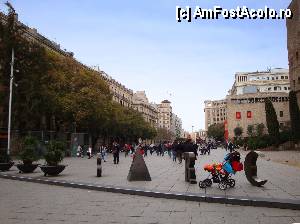 [P81] Barcelona: Plaça de la Seu » foto by mariana.olaru
 - 
<span class="allrVoted glyphicon glyphicon-heart hidden" id="av380233"></span>
<a class="m-l-10 hidden" id="sv380233" onclick="voting_Foto_DelVot(,380233,1999)" role="button">șterge vot <span class="glyphicon glyphicon-remove"></span></a>
<a id="v9380233" class=" c-red"  onclick="voting_Foto_SetVot(380233)" role="button"><span class="glyphicon glyphicon-heart-empty"></span> <b>LIKE</b> = Votează poza</a> <img class="hidden"  id="f380233W9" src="/imagini/loader.gif" border="0" /><span class="AjErrMes hidden" id="e380233ErM"></span>