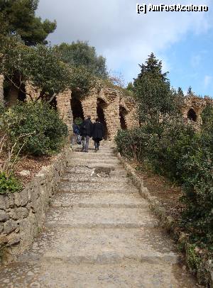 [P10] Barcelona, decor în Parcul Güell » foto by mariana.olaru
 - 
<span class="allrVoted glyphicon glyphicon-heart hidden" id="av388222"></span>
<a class="m-l-10 hidden" id="sv388222" onclick="voting_Foto_DelVot(,388222,1999)" role="button">șterge vot <span class="glyphicon glyphicon-remove"></span></a>
<a id="v9388222" class=" c-red"  onclick="voting_Foto_SetVot(388222)" role="button"><span class="glyphicon glyphicon-heart-empty"></span> <b>LIKE</b> = Votează poza</a> <img class="hidden"  id="f388222W9" src="/imagini/loader.gif" border="0" /><span class="AjErrMes hidden" id="e388222ErM"></span>