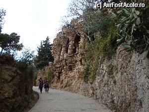 [P63] Barcelona, Parc Güell: singura alee betonată din parc este una în urcare, pentru a ușura accesul vizitatorilor în zilele ploioase » foto by mariana.olaru
 - 
<span class="allrVoted glyphicon glyphicon-heart hidden" id="av388324"></span>
<a class="m-l-10 hidden" id="sv388324" onclick="voting_Foto_DelVot(,388324,1999)" role="button">șterge vot <span class="glyphicon glyphicon-remove"></span></a>
<a id="v9388324" class=" c-red"  onclick="voting_Foto_SetVot(388324)" role="button"><span class="glyphicon glyphicon-heart-empty"></span> <b>LIKE</b> = Votează poza</a> <img class="hidden"  id="f388324W9" src="/imagini/loader.gif" border="0" /><span class="AjErrMes hidden" id="e388324ErM"></span>
