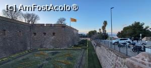 [P18] Castell de Montjuïc, intrare » foto by irinad
 - 
<span class="allrVoted glyphicon glyphicon-heart hidden" id="av1409712"></span>
<a class="m-l-10 hidden" id="sv1409712" onclick="voting_Foto_DelVot(,1409712,1999)" role="button">șterge vot <span class="glyphicon glyphicon-remove"></span></a>
<a id="v91409712" class=" c-red"  onclick="voting_Foto_SetVot(1409712)" role="button"><span class="glyphicon glyphicon-heart-empty"></span> <b>LIKE</b> = Votează poza</a> <img class="hidden"  id="f1409712W9" src="/imagini/loader.gif" border="0" /><span class="AjErrMes hidden" id="e1409712ErM"></span>