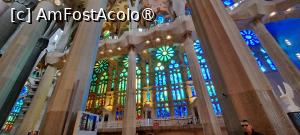 [P60] Interior Sagrada Familia » foto by irinad
 - 
<span class="allrVoted glyphicon glyphicon-heart hidden" id="av1409754"></span>
<a class="m-l-10 hidden" id="sv1409754" onclick="voting_Foto_DelVot(,1409754,1999)" role="button">șterge vot <span class="glyphicon glyphicon-remove"></span></a>
<a id="v91409754" class=" c-red"  onclick="voting_Foto_SetVot(1409754)" role="button"><span class="glyphicon glyphicon-heart-empty"></span> <b>LIKE</b> = Votează poza</a> <img class="hidden"  id="f1409754W9" src="/imagini/loader.gif" border="0" /><span class="AjErrMes hidden" id="e1409754ErM"></span>